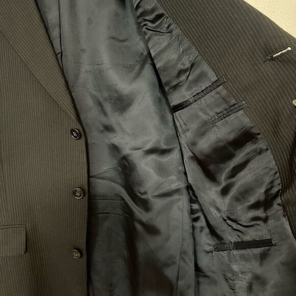Hart Schaffner & Marx Dillarda black pin stripe Men’s blazer - Picture 5 of 9